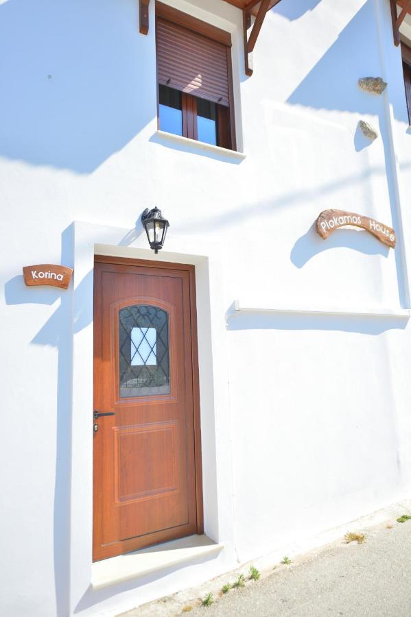 Plokamos House *
